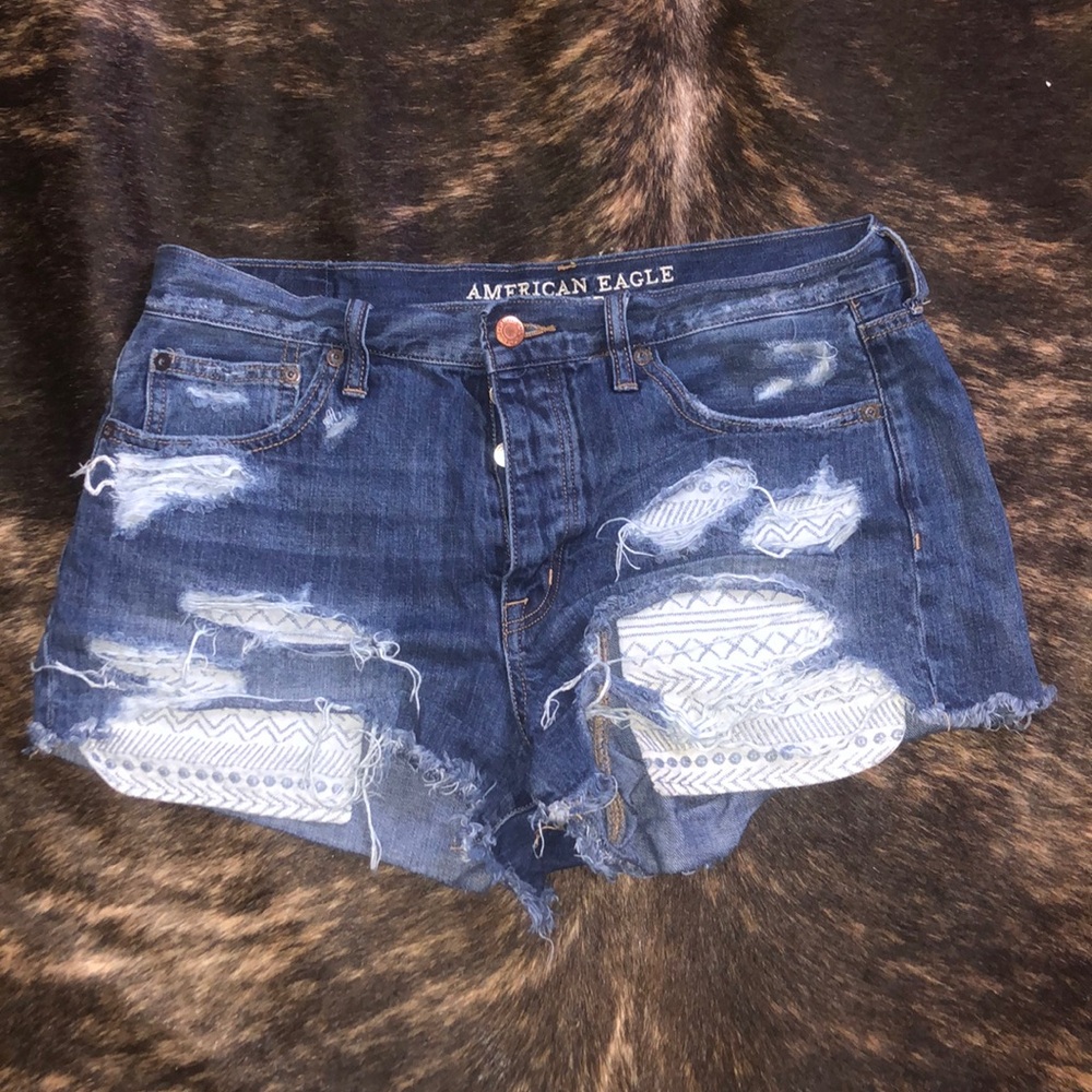 American Eagle Vintage Hi-Rise Festival Jean Shorts Size 10